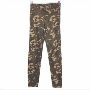RUE21 camo mid rise jeggings pants 3/4R